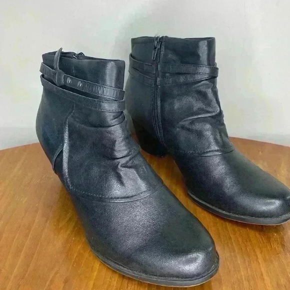 BareTraps Shoes - Baretraps Rhapsody Women's Size 10 M Black Zip Buckle Heel Ankle Boots Booties